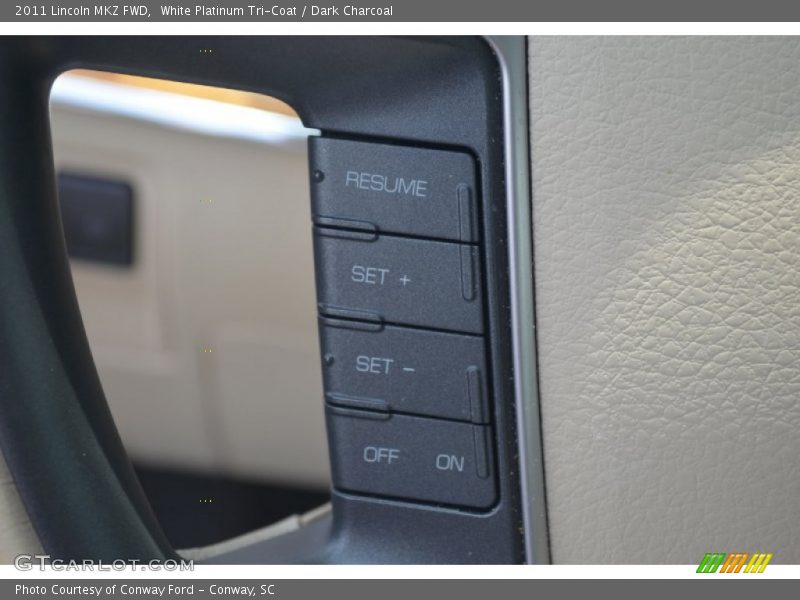 White Platinum Tri-Coat / Dark Charcoal 2011 Lincoln MKZ FWD