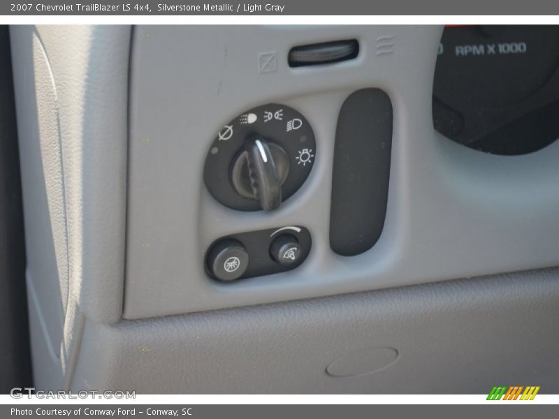 Silverstone Metallic / Light Gray 2007 Chevrolet TrailBlazer LS 4x4