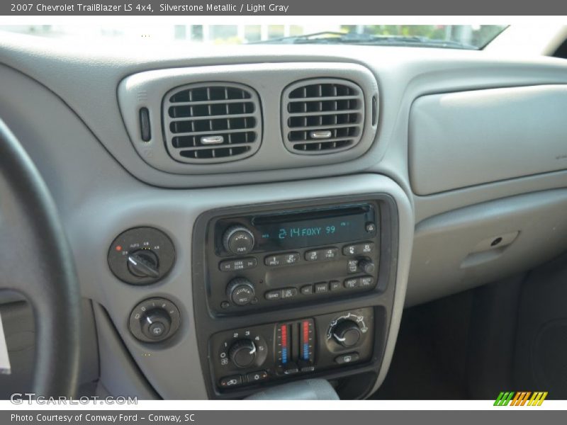 Silverstone Metallic / Light Gray 2007 Chevrolet TrailBlazer LS 4x4