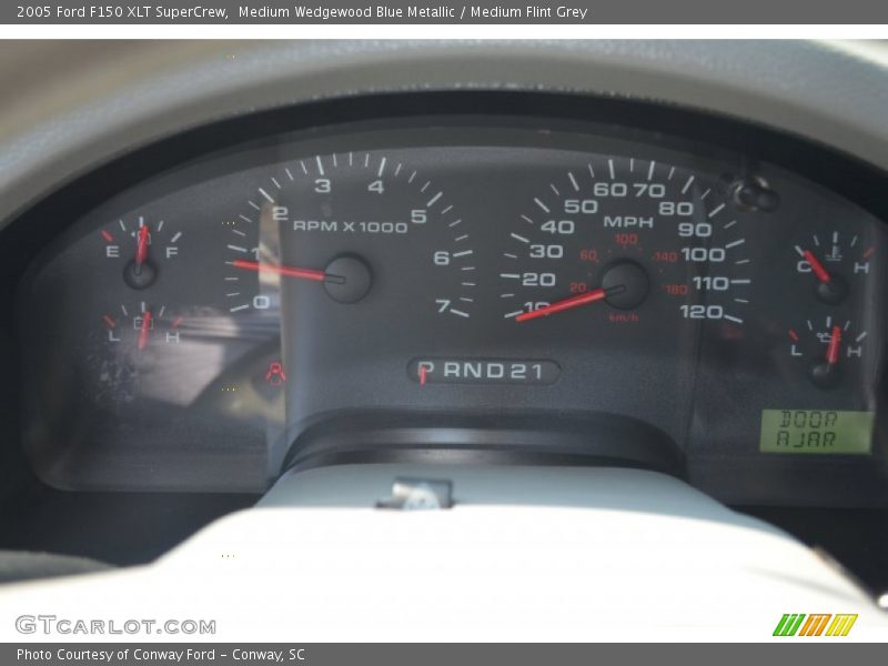 Medium Wedgewood Blue Metallic / Medium Flint Grey 2005 Ford F150 XLT SuperCrew