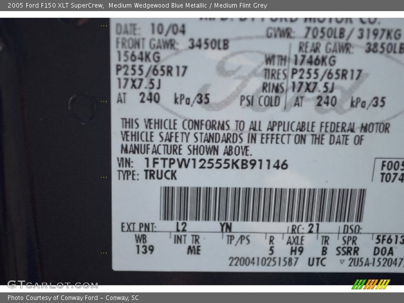 Medium Wedgewood Blue Metallic / Medium Flint Grey 2005 Ford F150 XLT SuperCrew