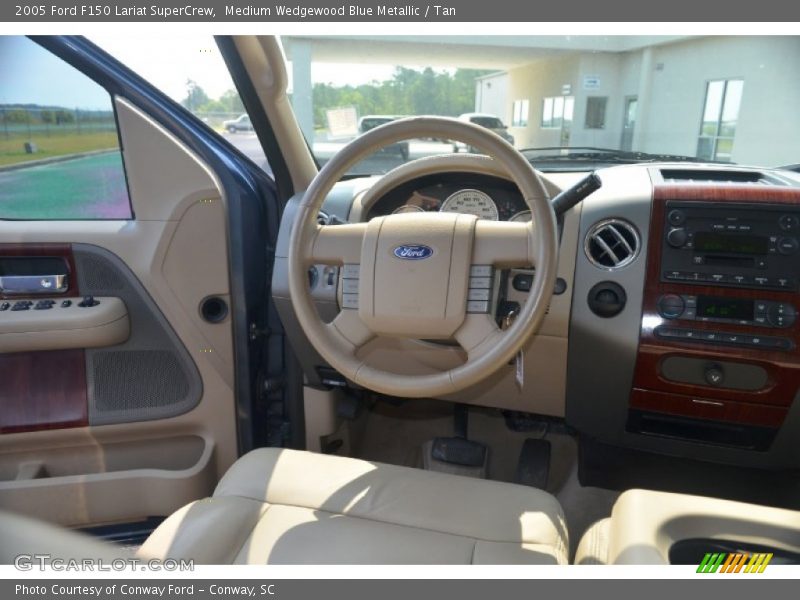 Medium Wedgewood Blue Metallic / Tan 2005 Ford F150 Lariat SuperCrew
