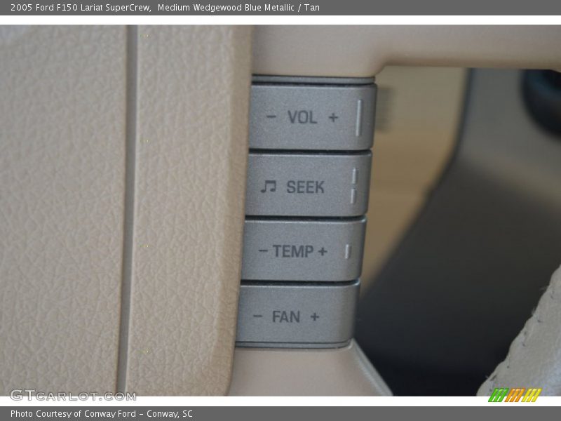 Medium Wedgewood Blue Metallic / Tan 2005 Ford F150 Lariat SuperCrew
