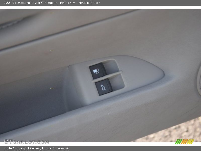 Reflex Silver Metallic / Black 2003 Volkswagen Passat GLS Wagon