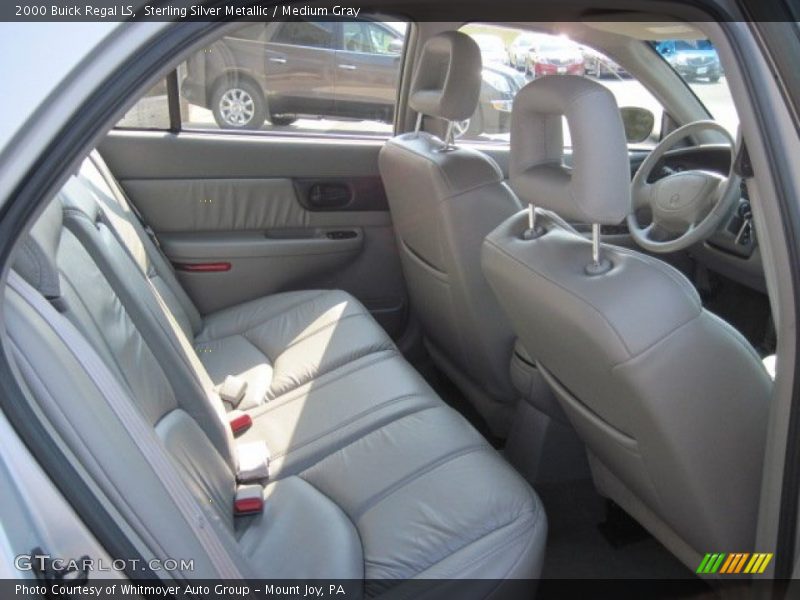 Sterling Silver Metallic / Medium Gray 2000 Buick Regal LS