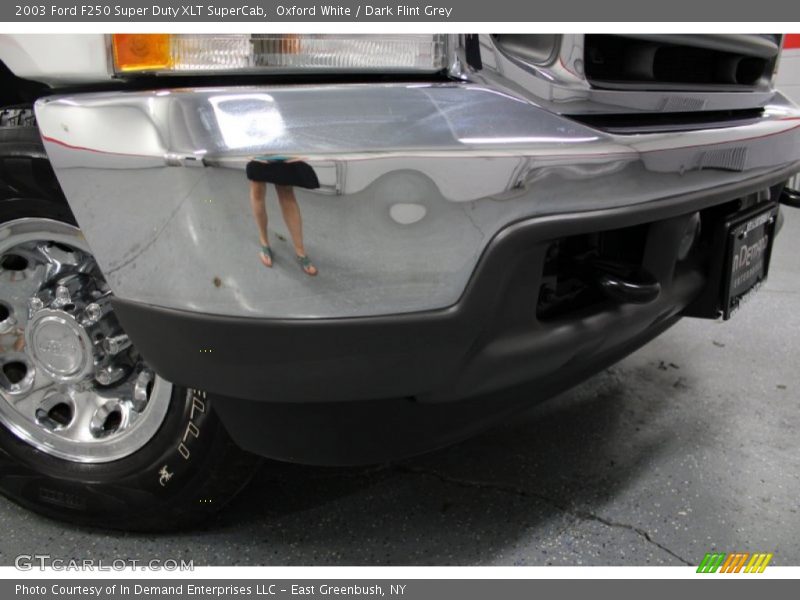 Oxford White / Dark Flint Grey 2003 Ford F250 Super Duty XLT SuperCab