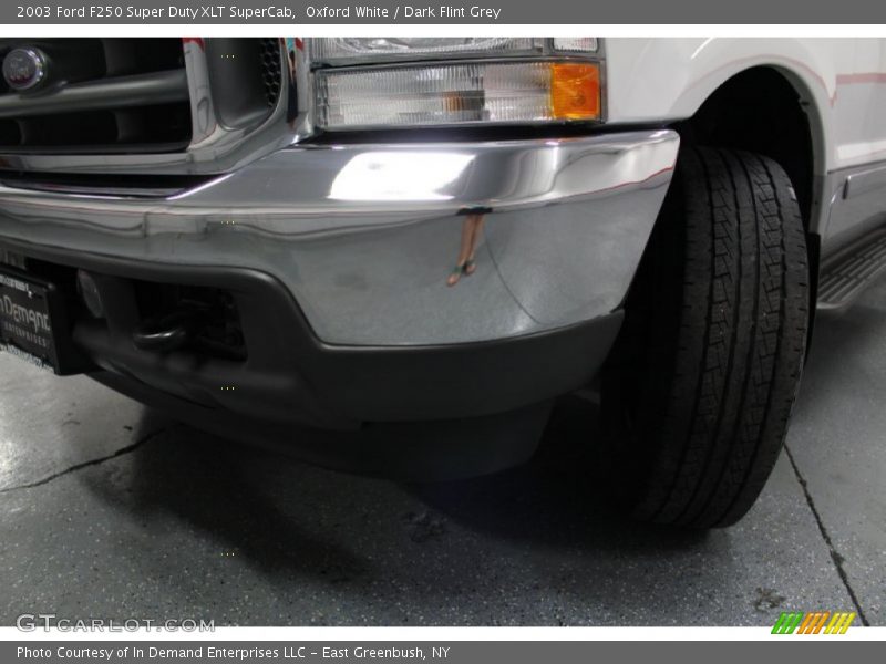 Oxford White / Dark Flint Grey 2003 Ford F250 Super Duty XLT SuperCab