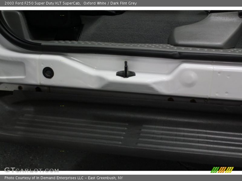 Oxford White / Dark Flint Grey 2003 Ford F250 Super Duty XLT SuperCab