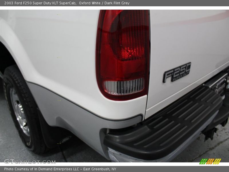 Oxford White / Dark Flint Grey 2003 Ford F250 Super Duty XLT SuperCab