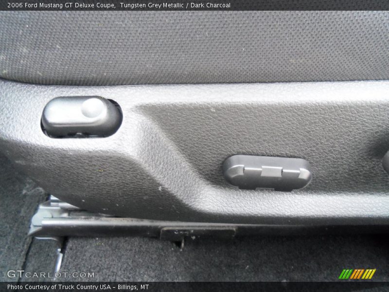 Tungsten Grey Metallic / Dark Charcoal 2006 Ford Mustang GT Deluxe Coupe