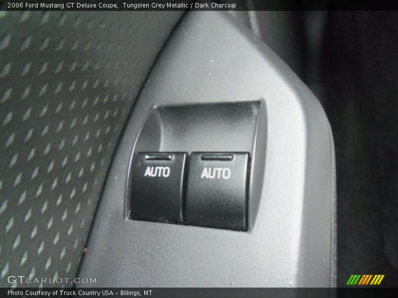 Tungsten Grey Metallic / Dark Charcoal 2006 Ford Mustang GT Deluxe Coupe