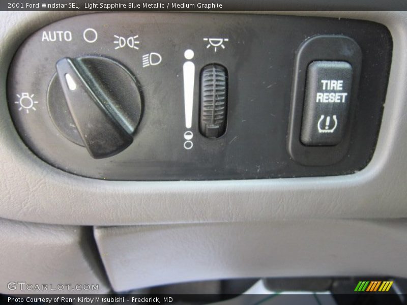 Controls of 2001 Windstar SEL