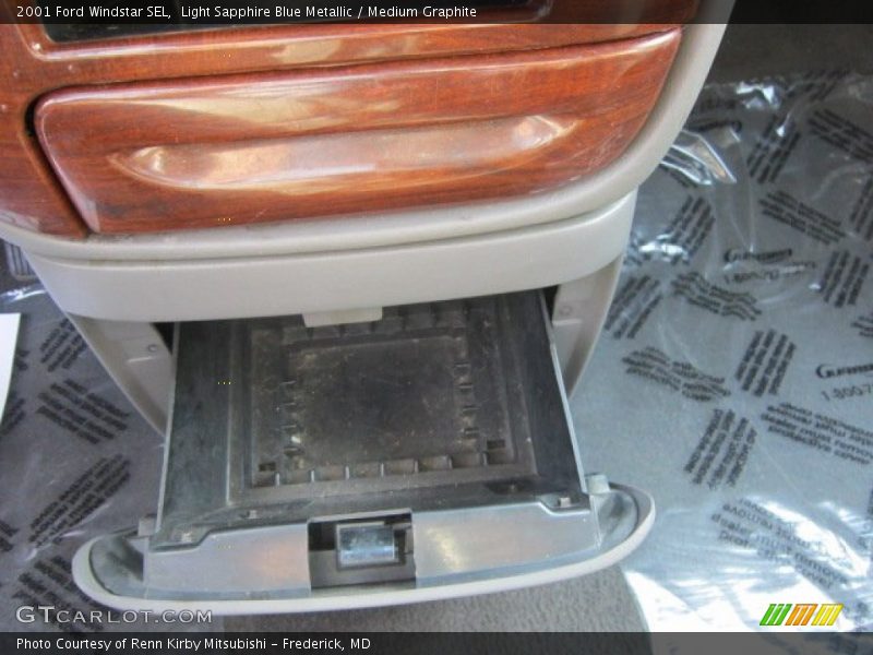 Light Sapphire Blue Metallic / Medium Graphite 2001 Ford Windstar SEL