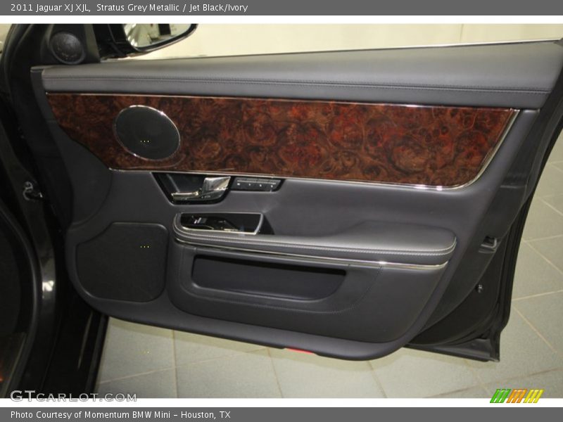 Stratus Grey Metallic / Jet Black/Ivory 2011 Jaguar XJ XJL