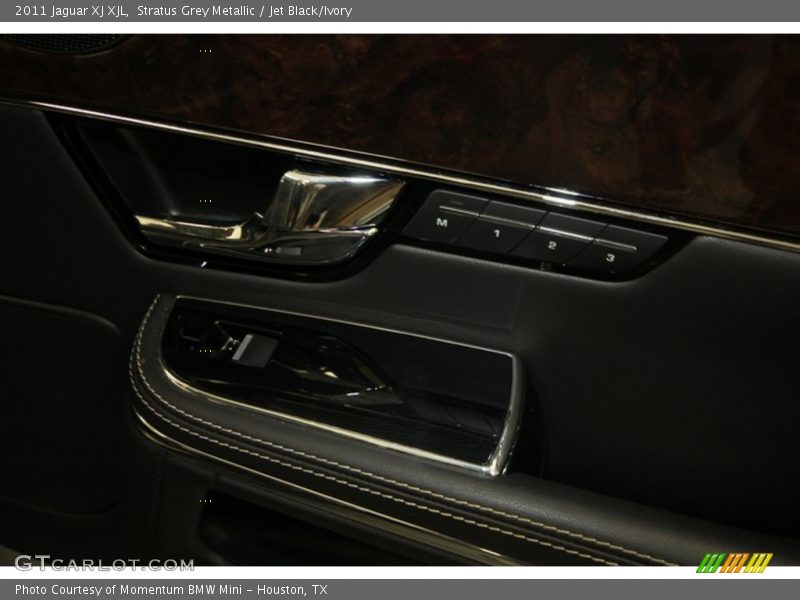 Stratus Grey Metallic / Jet Black/Ivory 2011 Jaguar XJ XJL