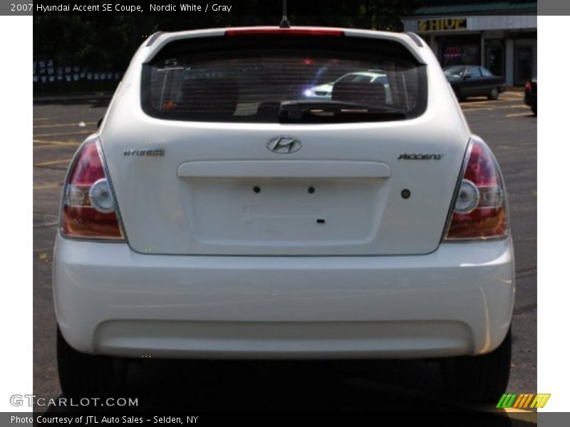 Nordic White / Gray 2007 Hyundai Accent SE Coupe