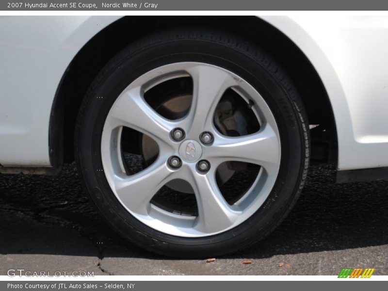 Nordic White / Gray 2007 Hyundai Accent SE Coupe