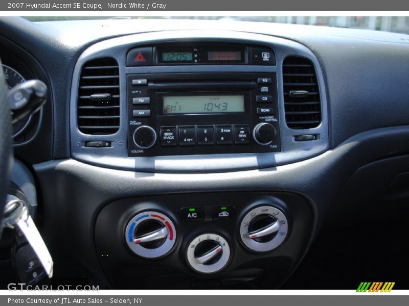 Nordic White / Gray 2007 Hyundai Accent SE Coupe