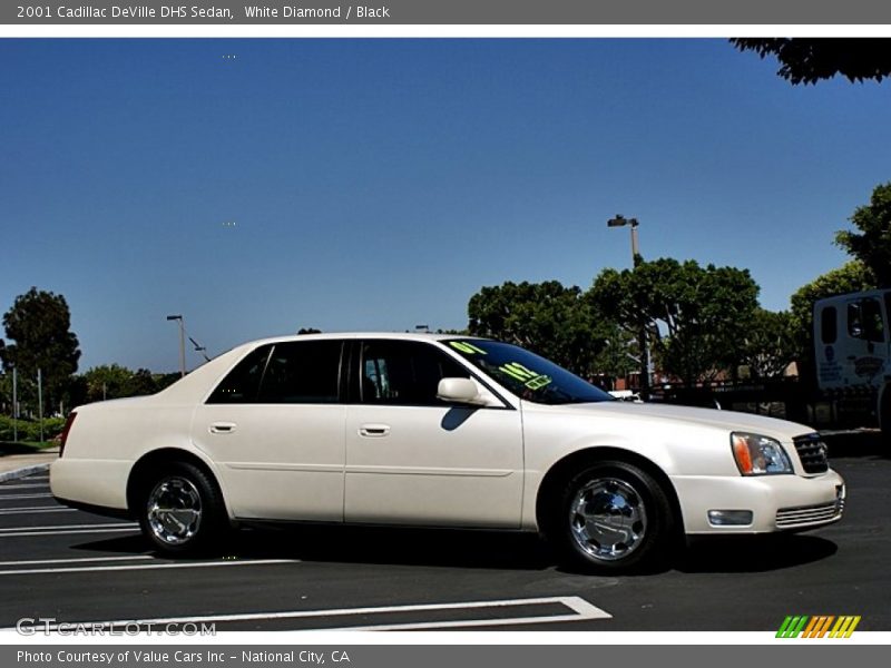 White Diamond / Black 2001 Cadillac DeVille DHS Sedan