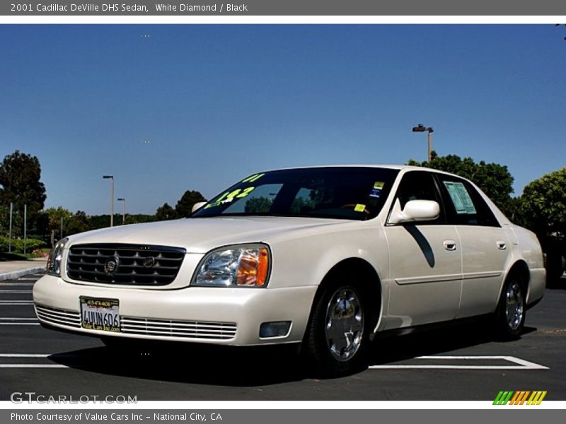 White Diamond / Black 2001 Cadillac DeVille DHS Sedan