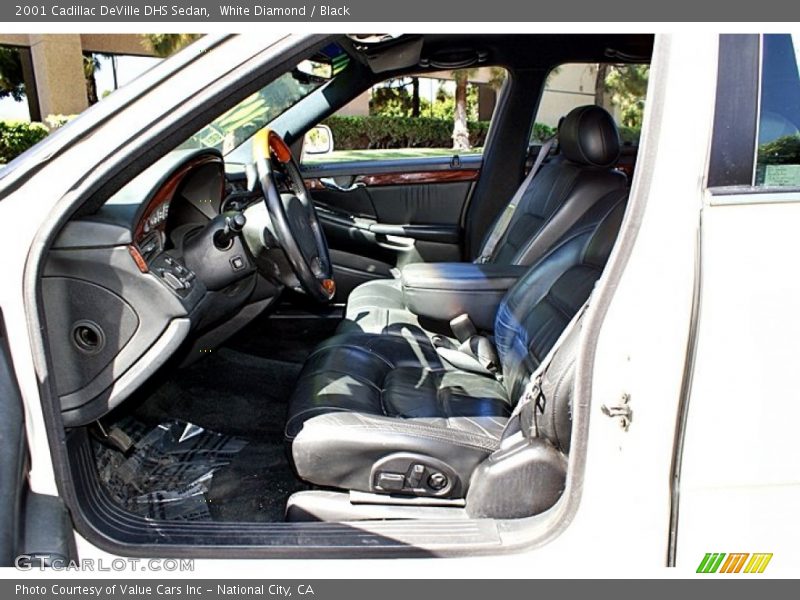 White Diamond / Black 2001 Cadillac DeVille DHS Sedan