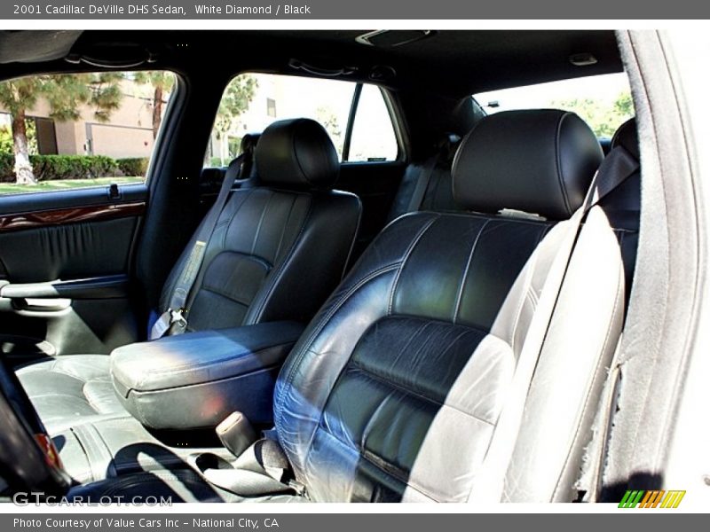 White Diamond / Black 2001 Cadillac DeVille DHS Sedan
