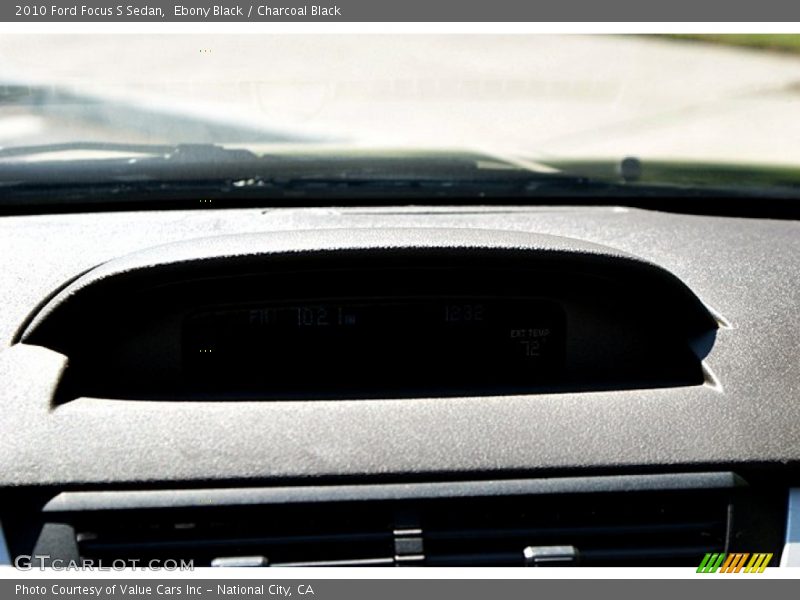 Ebony Black / Charcoal Black 2010 Ford Focus S Sedan