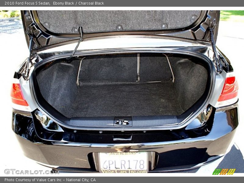 Ebony Black / Charcoal Black 2010 Ford Focus S Sedan