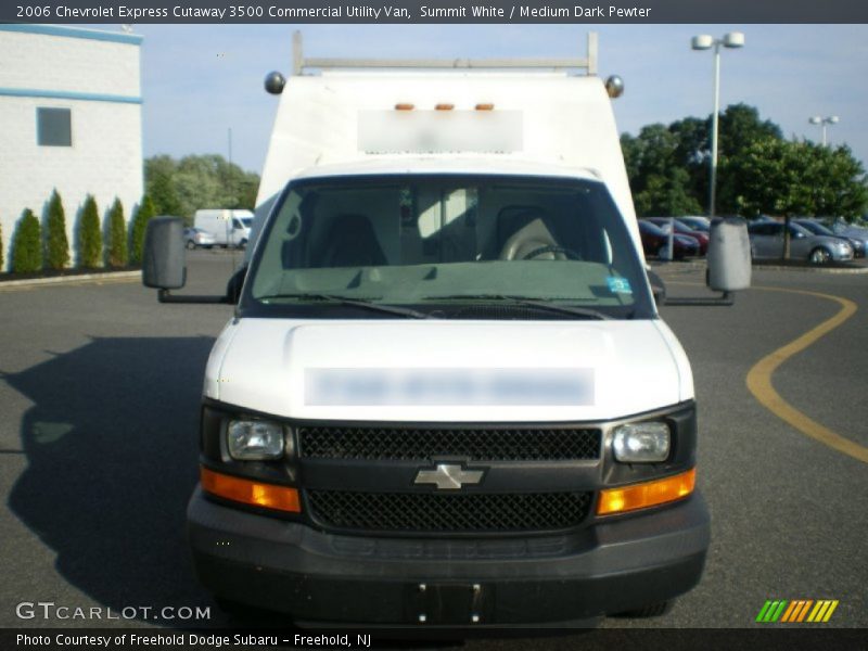 Summit White / Medium Dark Pewter 2006 Chevrolet Express Cutaway 3500 Commercial Utility Van