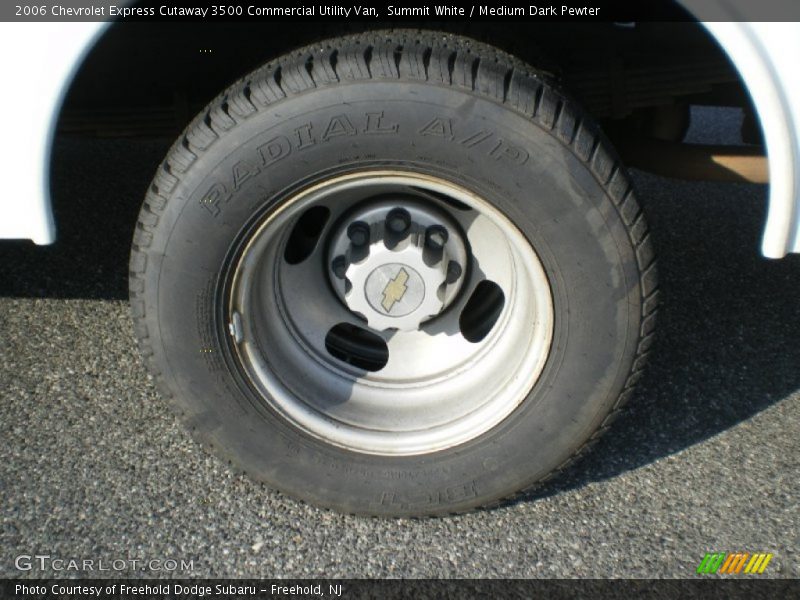 Summit White / Medium Dark Pewter 2006 Chevrolet Express Cutaway 3500 Commercial Utility Van
