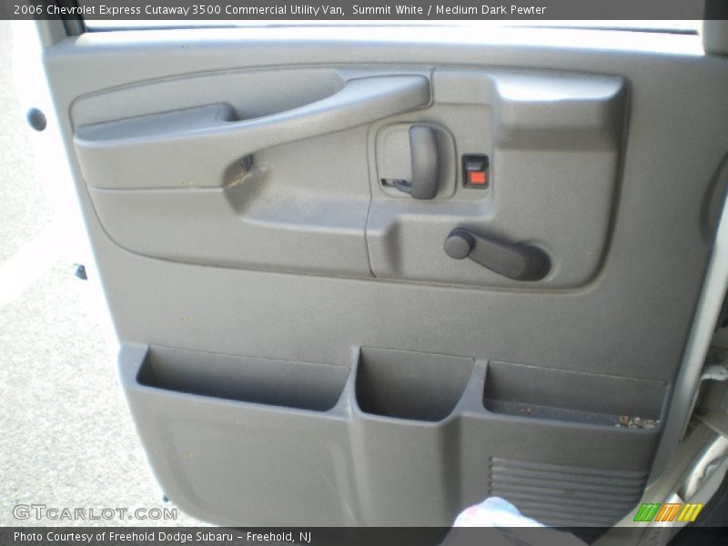 Summit White / Medium Dark Pewter 2006 Chevrolet Express Cutaway 3500 Commercial Utility Van