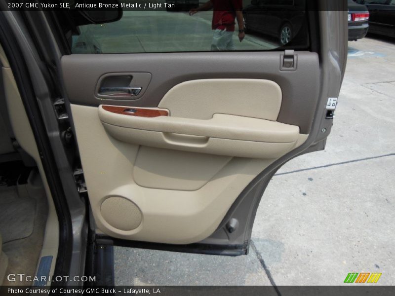 Antique Bronze Metallic / Light Tan 2007 GMC Yukon SLE