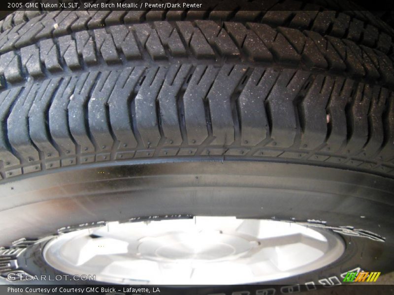 Silver Birch Metallic / Pewter/Dark Pewter 2005 GMC Yukon XL SLT