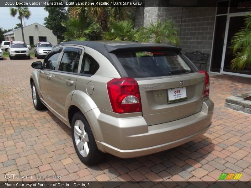 Light Sandstone Metallic / Dark Slate Gray 2010 Dodge Caliber Mainstreet