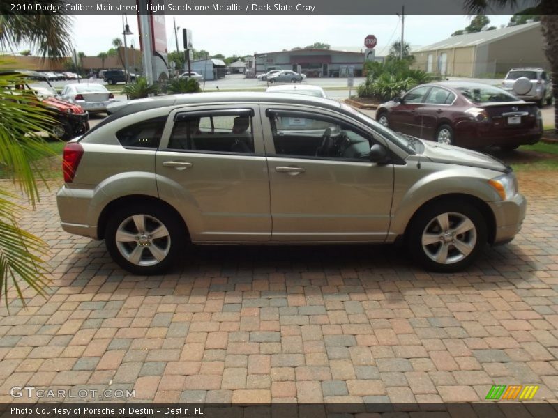 Light Sandstone Metallic / Dark Slate Gray 2010 Dodge Caliber Mainstreet