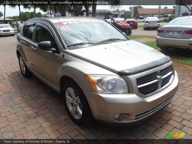 Light Sandstone Metallic / Dark Slate Gray 2010 Dodge Caliber Mainstreet