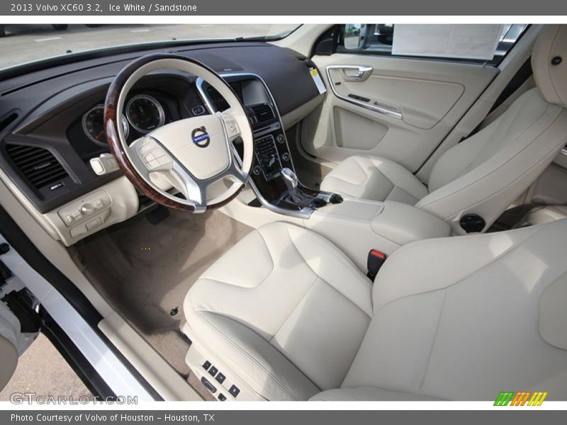 Front Seat of 2013 XC60 3.2