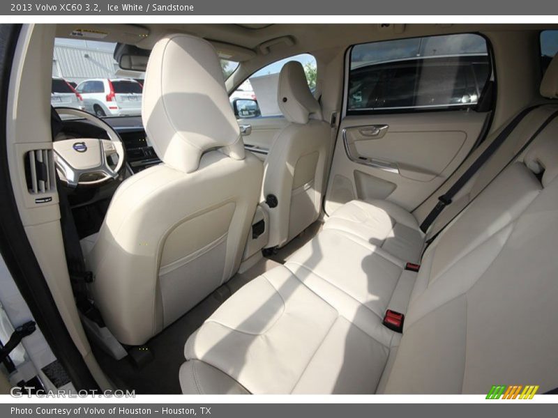 Ice White / Sandstone 2013 Volvo XC60 3.2