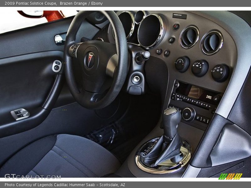 Dashboard of 2009 Solstice Coupe