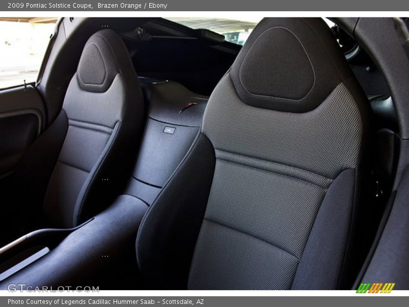 Front Seat of 2009 Solstice Coupe