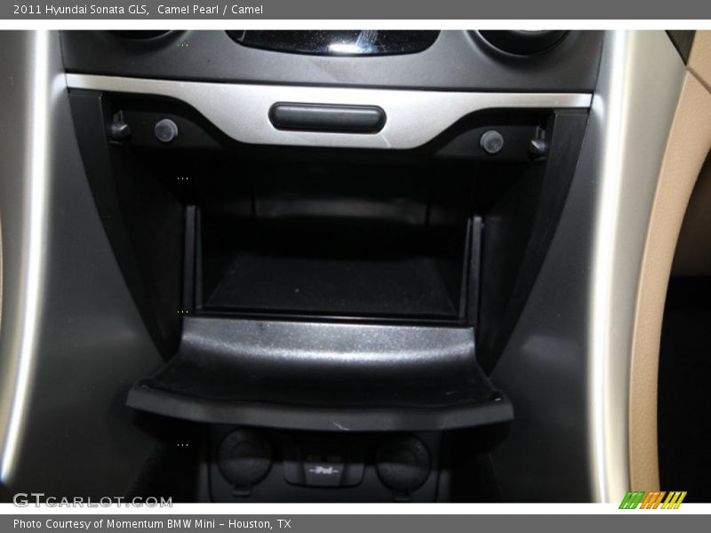 Camel Pearl / Camel 2011 Hyundai Sonata GLS