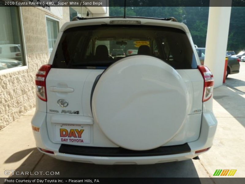 Super White / Sand Beige 2010 Toyota RAV4 V6 4WD