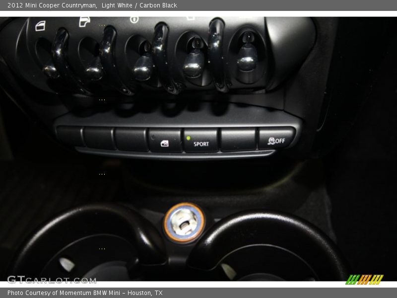 Light White / Carbon Black 2012 Mini Cooper Countryman