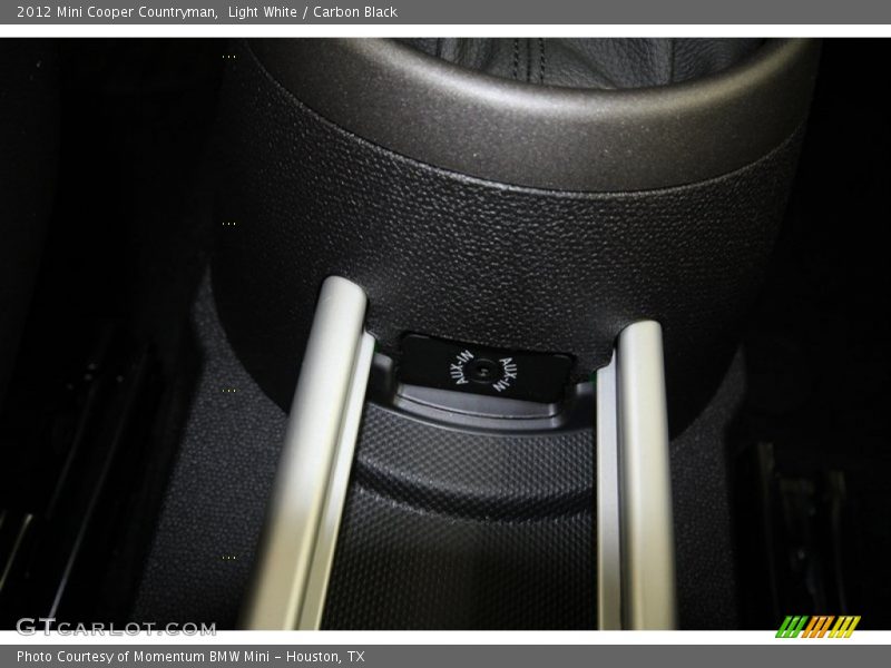 Light White / Carbon Black 2012 Mini Cooper Countryman