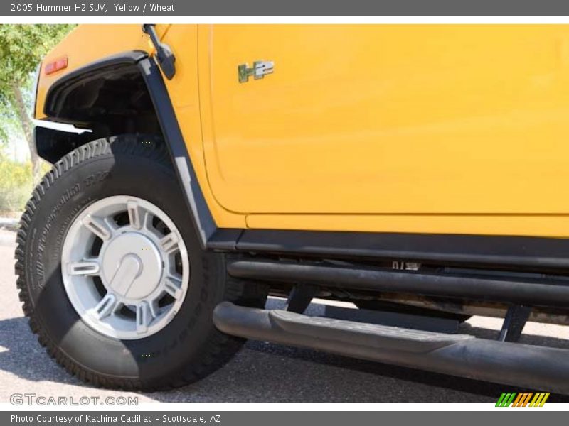 Yellow / Wheat 2005 Hummer H2 SUV