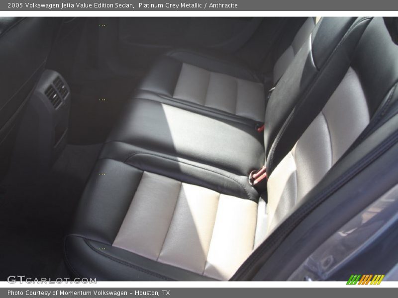 Platinum Grey Metallic / Anthracite 2005 Volkswagen Jetta Value Edition Sedan
