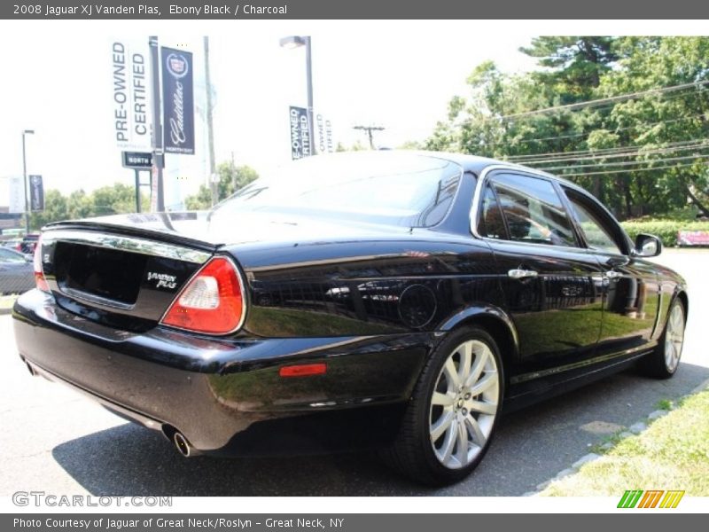 Ebony Black / Charcoal 2008 Jaguar XJ Vanden Plas