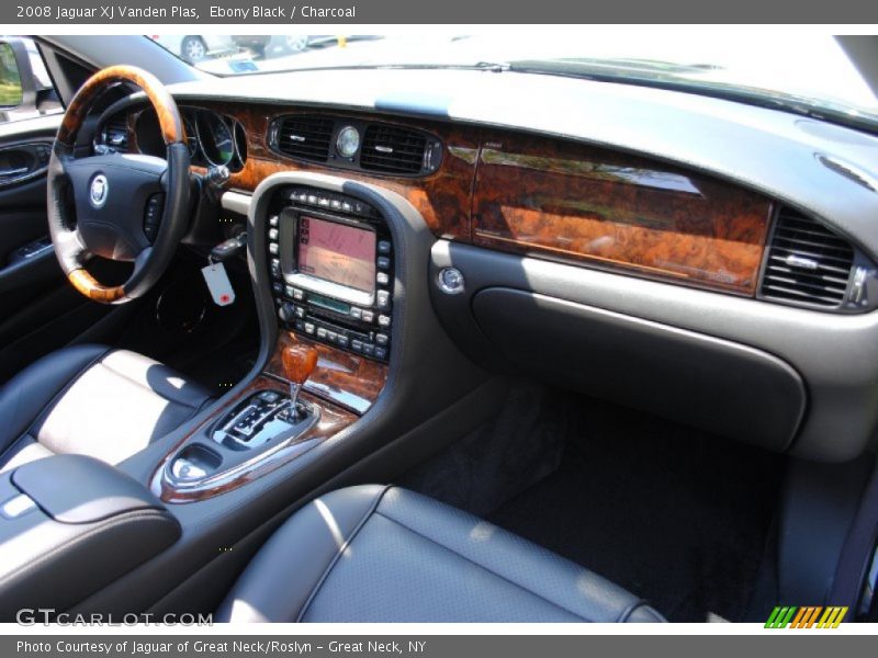 Dashboard of 2008 XJ Vanden Plas
