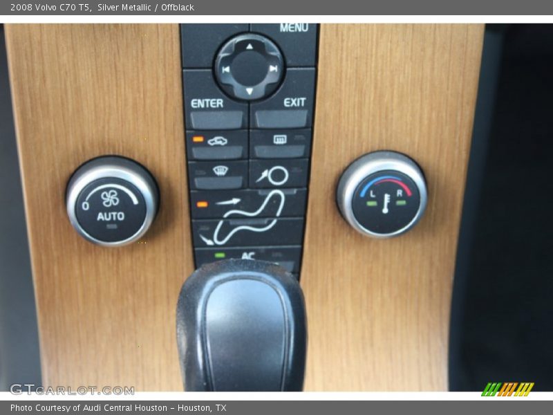 Silver Metallic / Offblack 2008 Volvo C70 T5