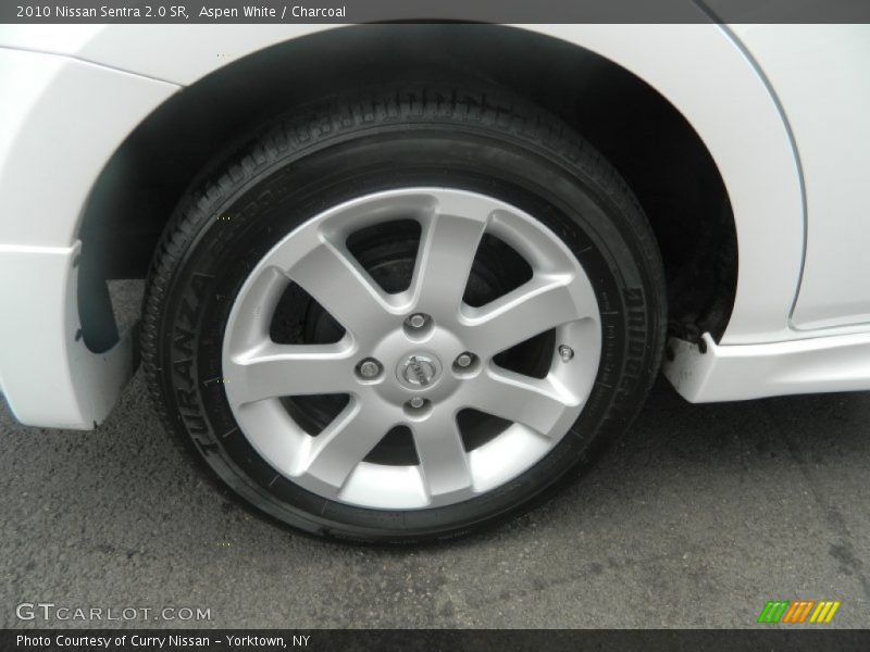 Aspen White / Charcoal 2010 Nissan Sentra 2.0 SR